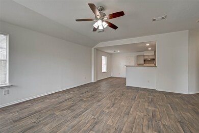 5834 Wickover Ln, Houston, TX 77086 - photo 6