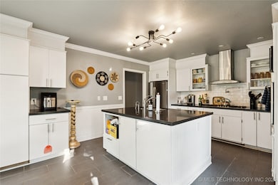 8413 Shadowood Ave, Broken Arrow, OK 74011 - photo 5