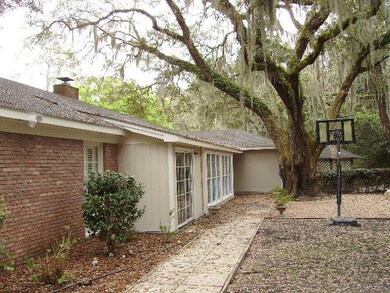 Rear & back yard