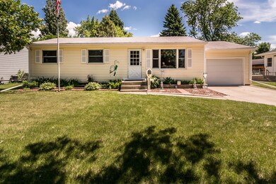 1111 S 19th St, Grand Forks, ND 58201 - photo 2