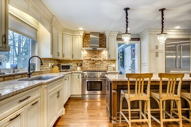 891 S Bryan St, Elmhurst, IL 60126 - photo 5