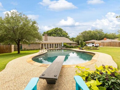 1008 Willowcreek Rd, Cleburne, TX 76033 - photo 2