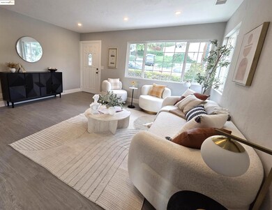 14851 Boulevard Ct, San Leandro, CA 94578 - photo 4