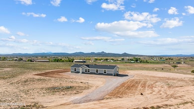 2729 W Grapevine Ct, Paulden, AZ 86334 - photo 4