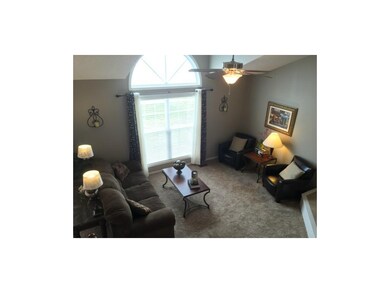 1206 SW Nagona Ln, Lees Summit, MO 64082 - photo 4