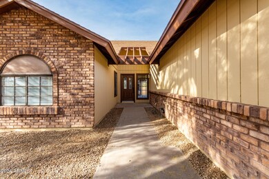 1204 N Kenneth Place, Chandler, AZ 85226 - photo 2