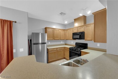 6775 Abruzzi Dr unit 202, North Las Vegas, NV 89084 - photo 5