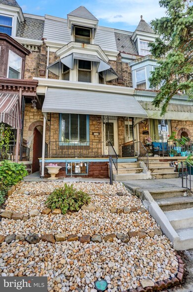 1335 N 11th St, Reading, PA 19604 - photo 2