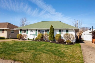 320 Thelma Dr, Sheffield Lake, OH 44054 - photo 3