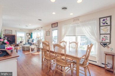 535 Old Mill Manor Dr, Berkeley Springs, WV 25411 - photo 7