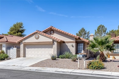 636 Whispering Palms Dr, Las Vegas, NV 89123 - photo 2