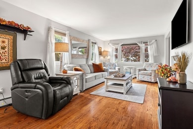 12 Dixfield Rd, Worcester, MA 01606 - photo 6