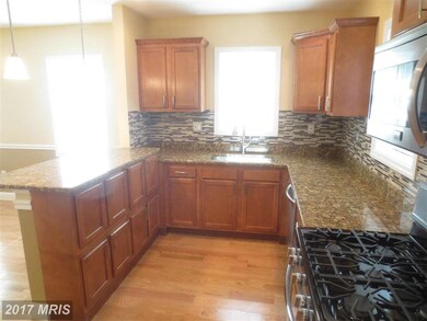 3924 Bareva Rd, Baltimore, MD 21215 - photo 4