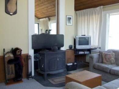 16 Beech Rd unit 3 & 4, Lincoln, NH 03251 - photo 3