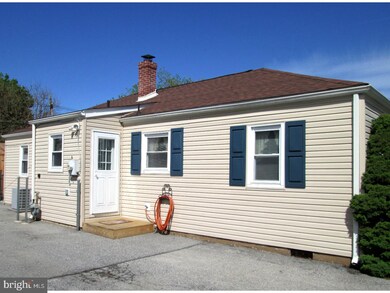 714 Woodsedge Rd, Wilmington, DE 19804 - photo 3