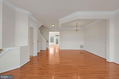 2605 Tarleton Corner Dr, Herndon, VA 20171 - photo 7