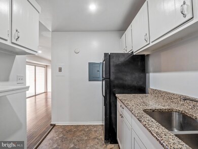 7525 Riverdale Rd unit 1812, New Carrollton, MD 20784 - photo 6