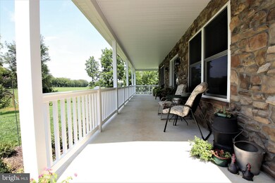 16630 Woburn Rd, Sharpsburg, MD 21782 - photo 4