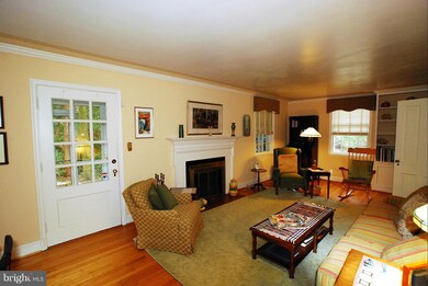 118 Bellemore Rd, Baltimore, MD 21210 - photo 3