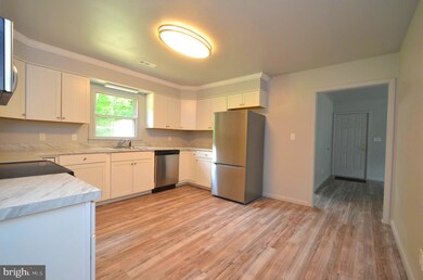 2435 Hallowing Point Rd, Prince Frederick, MD 20678 - photo 6