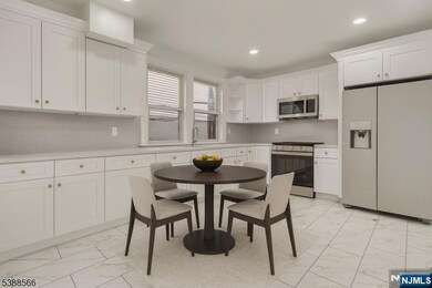 21 Huntington Terrace, Newark, NJ 07112 - photo 4