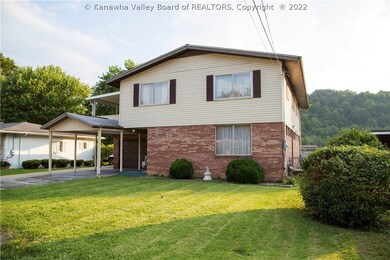 2901 Gillespie Dr, Dunbar, WV 25064 - photo 2