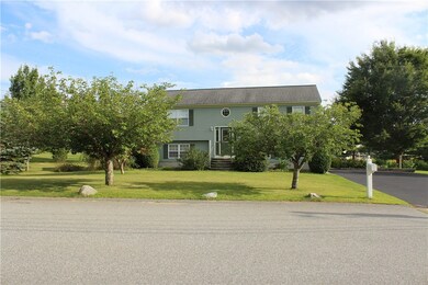 23 Brittney Ln, Warren, RI 02885 - photo 2