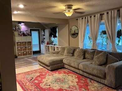 307 W Mill Rd, Evansville, IN 47710 - photo 2