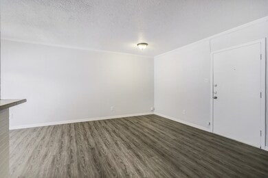 1645 W Main St unit 20, Houston, TX 77006 - photo 2