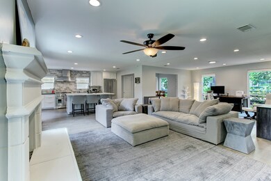 13419 Barryknoll Ln, Houston, TX 77079 - photo 6