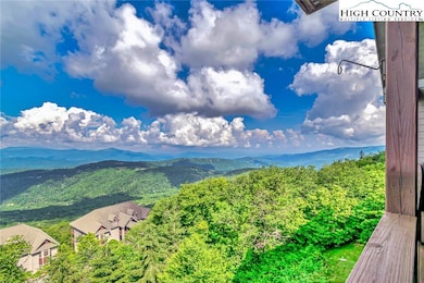 This expansive balcony on the Blue Ridge sits high