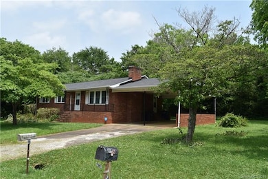 1619 Lynnwood Dr, Statesville, NC 28677 - photo 4