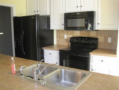 202 Water St, Brunswick, GA 31525 - photo 2