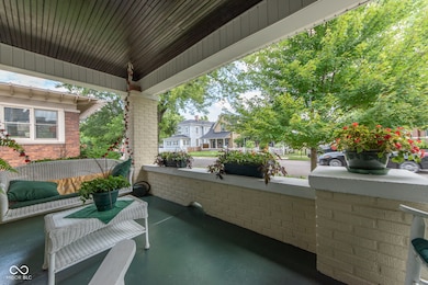 1022 Franklin St, Columbus, IN 47201 - photo 4
