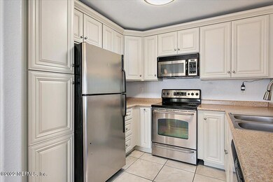 06-Kitchen