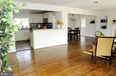 406 E Timonium Rd, Lutherville Timonium, MD 21093 - photo 6