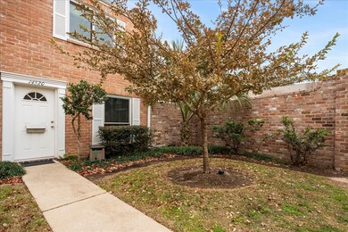 14520 Misty Meadow Ln, Houston, TX 77079 - photo 2