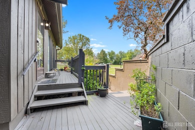 154 Westgate Dr, Edison, NJ 08820 - photo 6