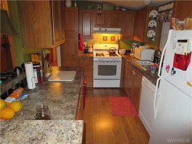 Kitchen Fully Applianced Modern Kitchen