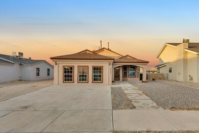 14349 Desert Wind Dr, Horizon City, TX 79928 - photo 2