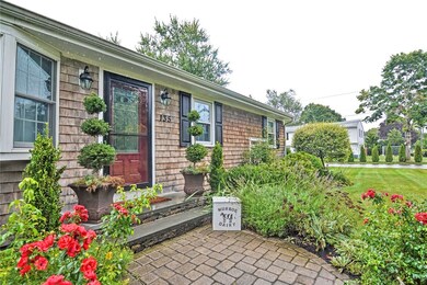 135 Sowams Rd, Barrington, RI 02806 - photo 2