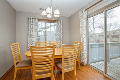 1718 Chesapeake Ln unit 8, Schaumburg, IL 60193 - photo 4