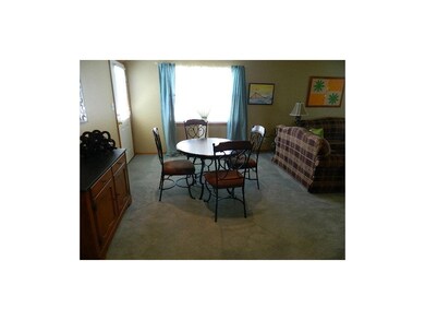 532 S Saturn Dr, Raymore, MO 64083 - photo 6