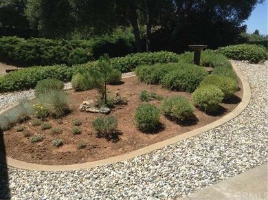 Front yard landscape