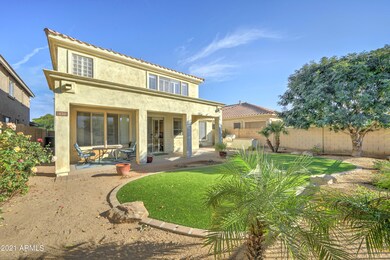 439 E Louis Way-38