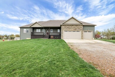 9171 Licking Trails Rd, Jacksontown, OH 43030 - photo 3