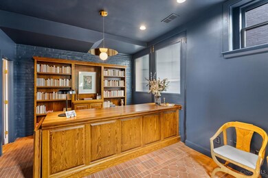 306 Grear Aly, Cincinnati, OH 45202 - photo 4