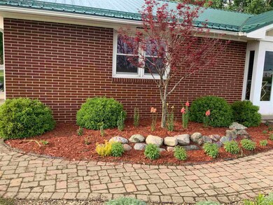 107 Toll Cir, Bluffton, IN 46714 - photo 4