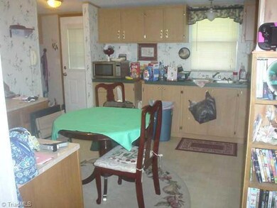 1510 Foxfire Rd, Asheboro, NC 27205 - photo 5