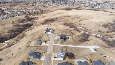 1502 High Creek Place, Bismarck, ND 58503 - photo 4